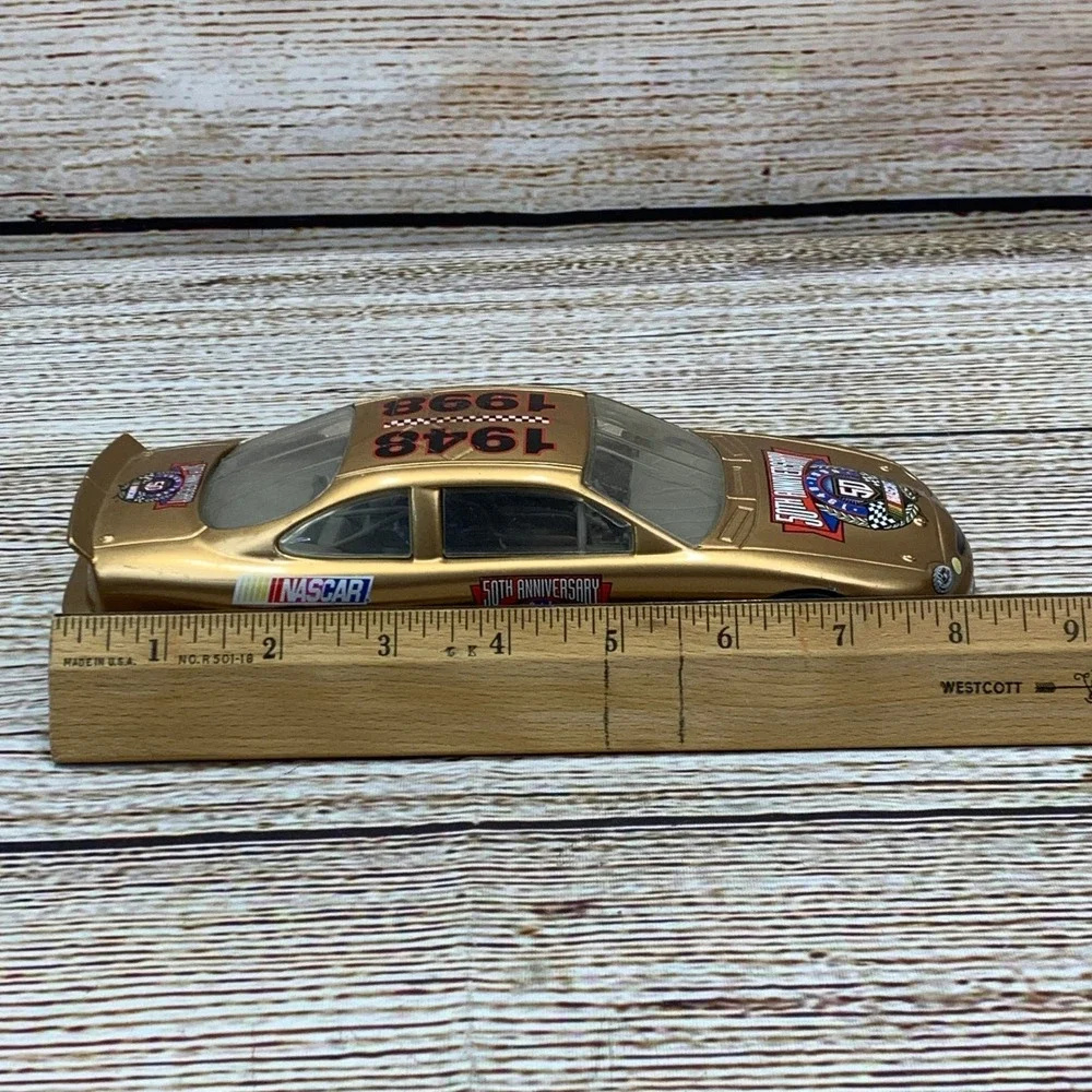 1948-1998‎ NASCAR 1:24 50th Anniversary Gold Racing Car Diecast Toy Vehicle